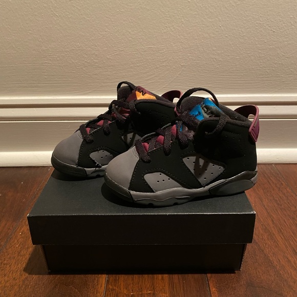 Jordan 6 retro toddler - Picture 2 of 5